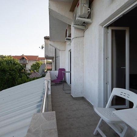 Marina'S Apartments Razanac Phòng bức ảnh