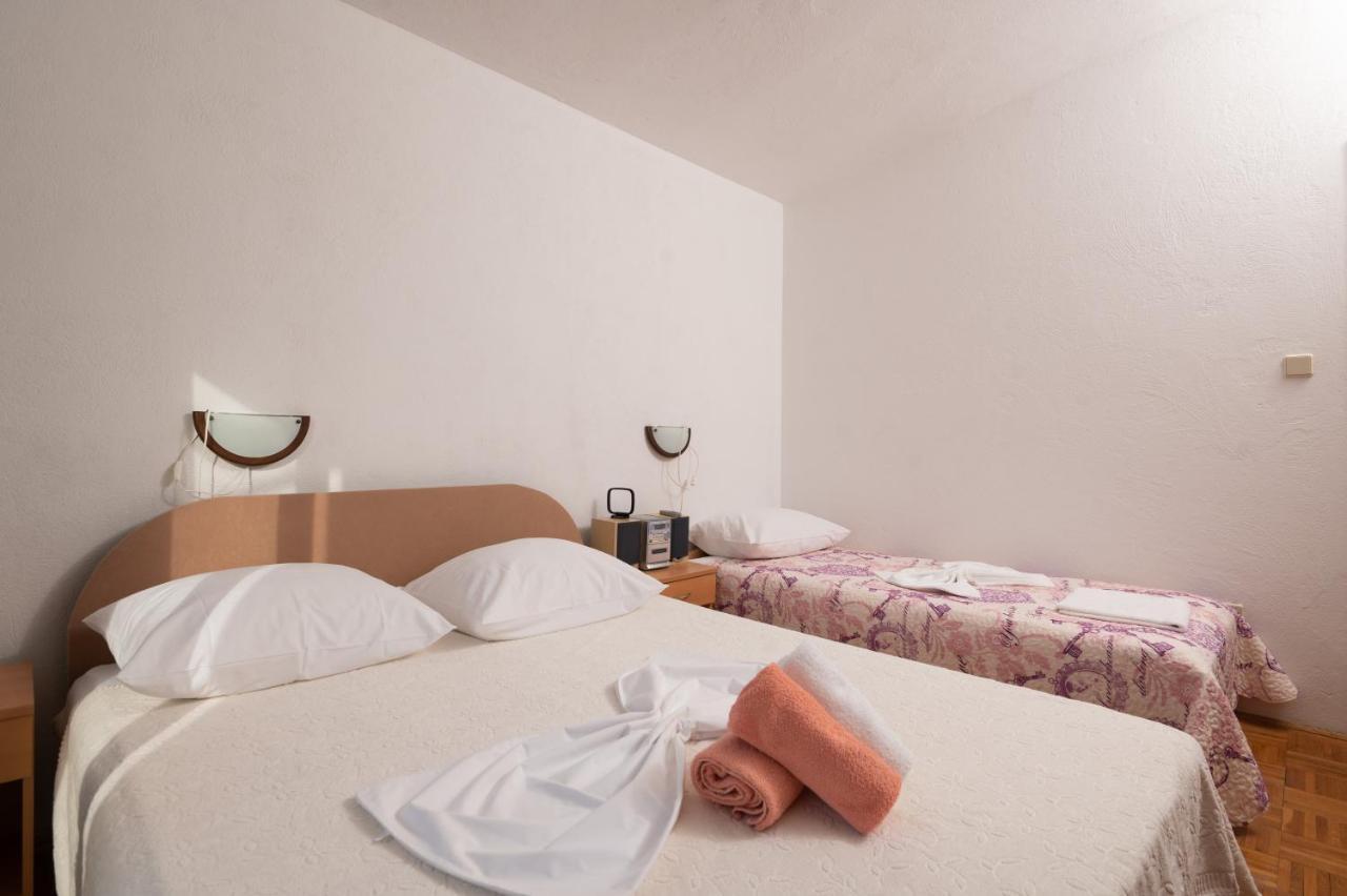 Marina'S Apartments Razanac Ngoại thất bức ảnh