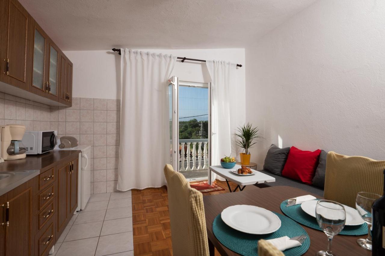 Marina'S Apartments Razanac Ngoại thất bức ảnh