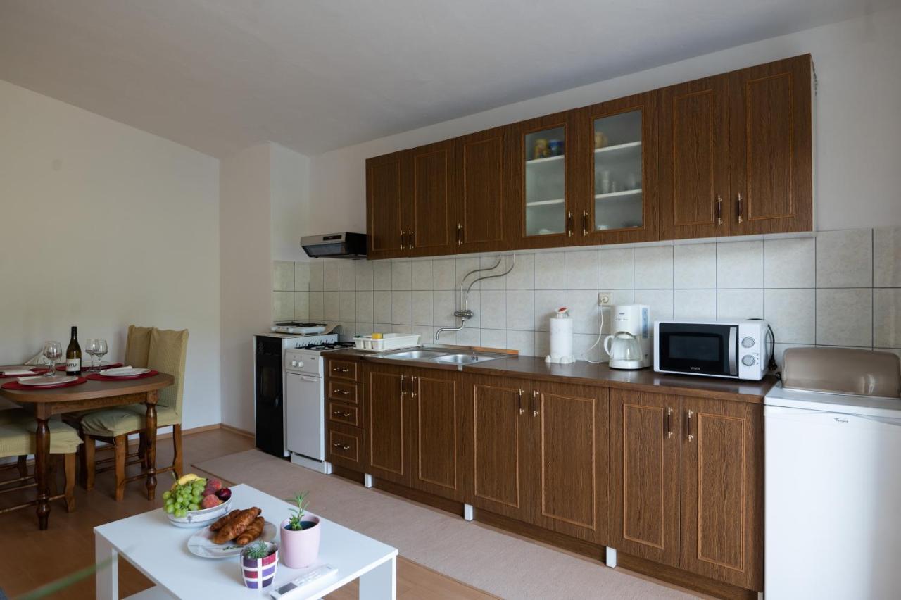Marina'S Apartments Razanac Ngoại thất bức ảnh