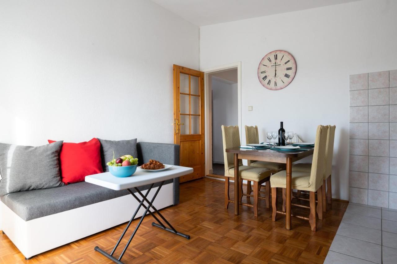 Marina'S Apartments Razanac Ngoại thất bức ảnh