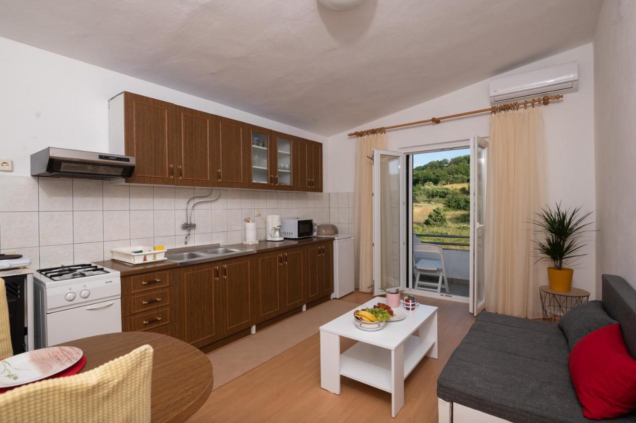 Marina'S Apartments Razanac Ngoại thất bức ảnh