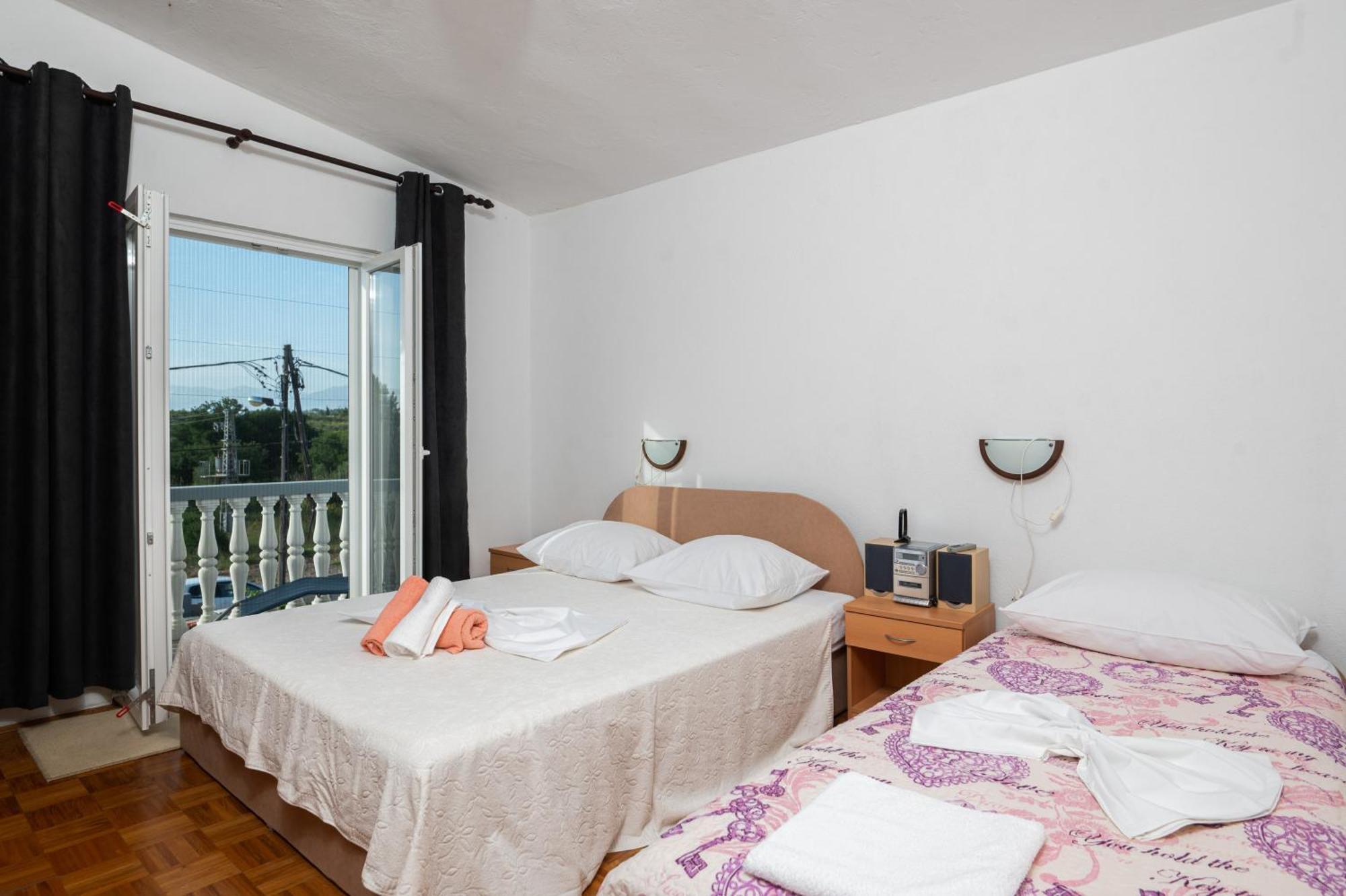 Marina'S Apartments Razanac Phòng bức ảnh