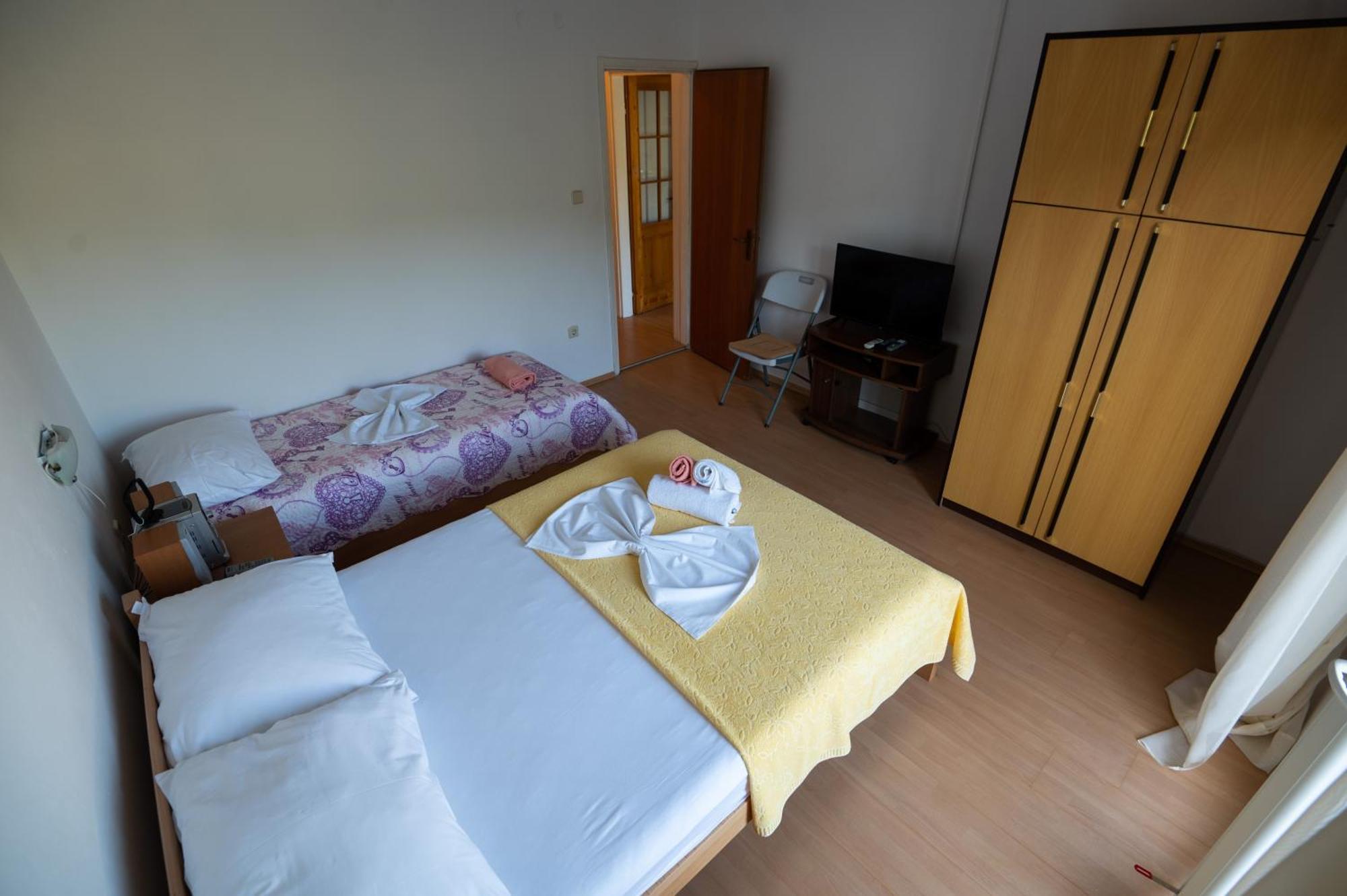 Marina'S Apartments Razanac Phòng bức ảnh